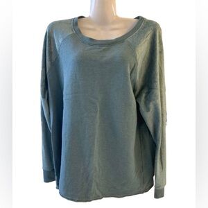 American Eagle Womens Sz Medium Crew Neck Boxy Sweatshirt Raw Hem